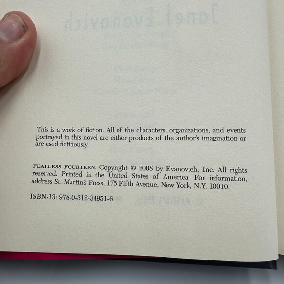 Fearless Fourteen By Janet Evanovich 2008 Hardcover A Stephanie Plum Novel - Picture 3 of 3